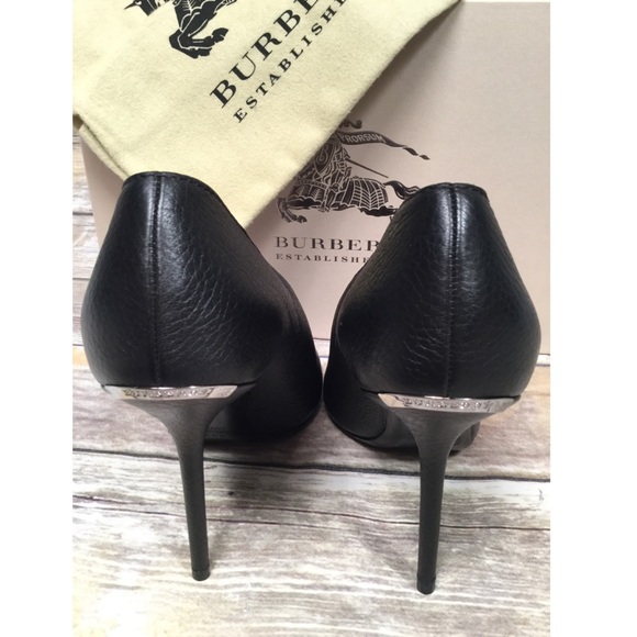 SOLD! Burberry Haydons Leather Peep Toe Pumps - Picture 8 of 8